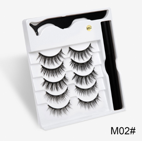 False Eyelashes With Magnets