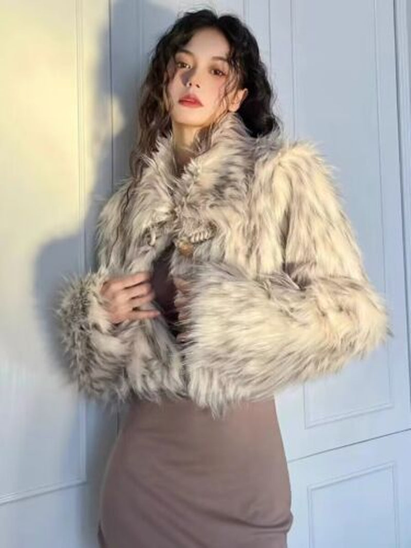 2024 Winter New Young Fox Fur Grass Coat Womens Short Slim Fit Thick Fur Jackets