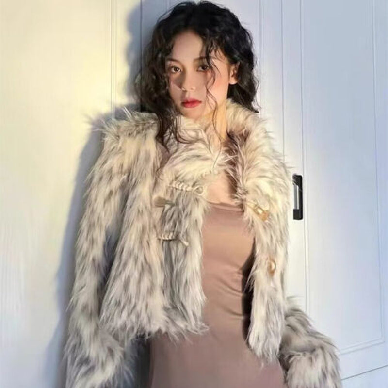 2024 Winter New Young Fox Fur Grass Coat Womens Short Slim Fit Thick Fur Jackets