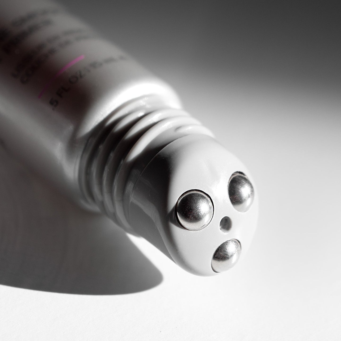 Line Smoother Primer with Neodermyl® – Smoothing Makeup Base