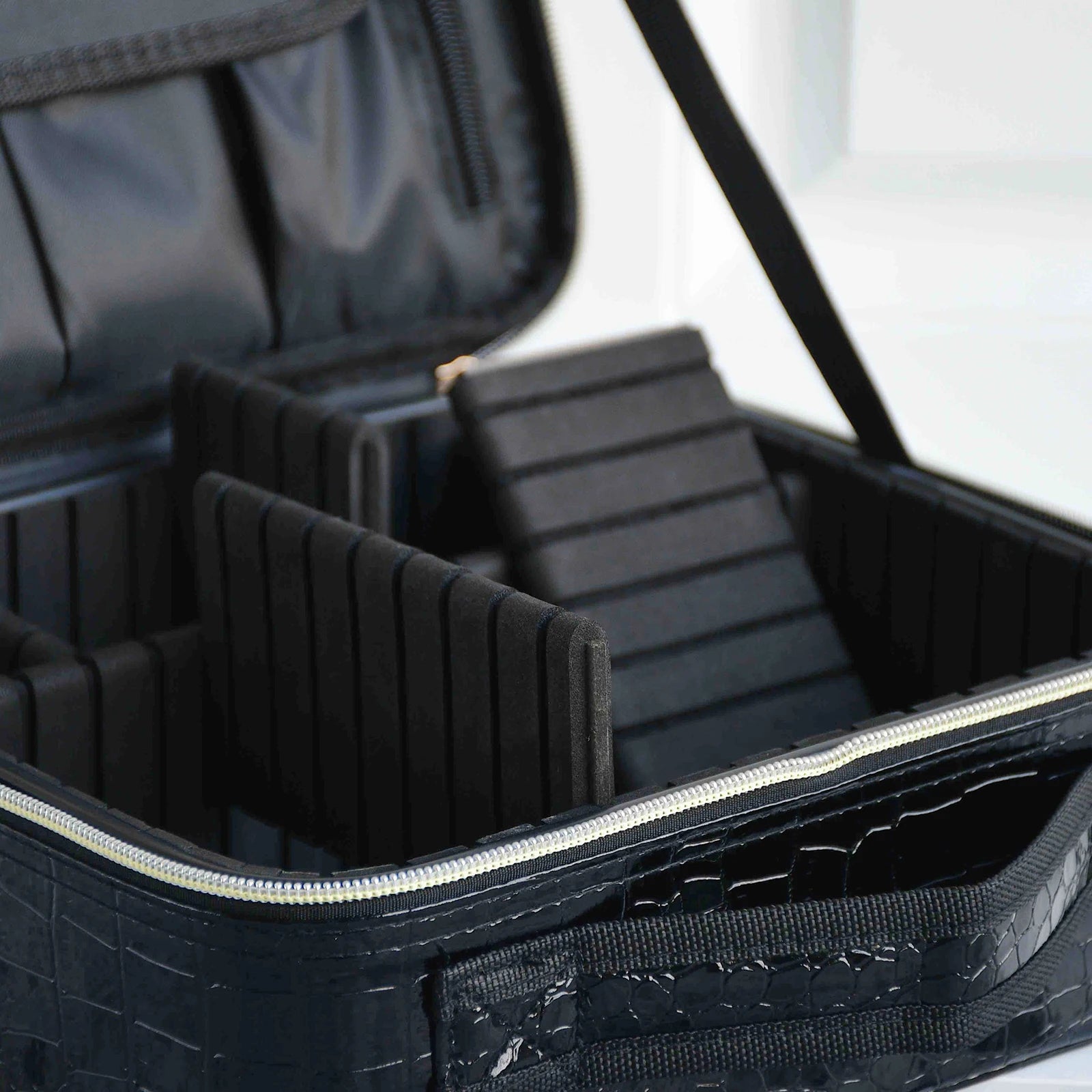 New PU Leather Cosmetic Bag for Women Multi-Functional Portable Travel Storage Makeup Case