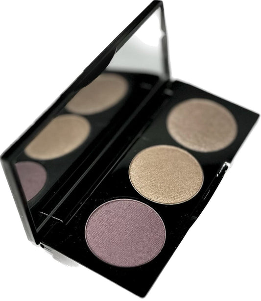 Purple Passion Trio Eyeshadow Palette – Vibrant Purple Eye Makeup